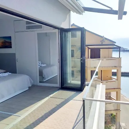 Apartment Palada 1 *